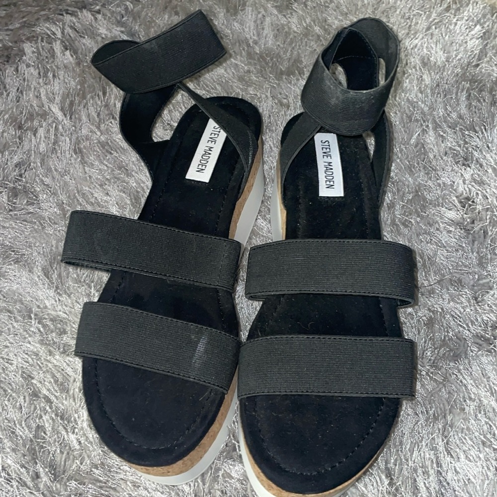 Steve Madden platform sandal size 9